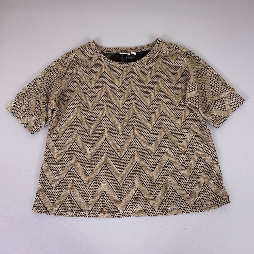 Chicos Blouse Top Size 2 Large Goldโ Black Chevron Knit Short Sleeve Metallic
